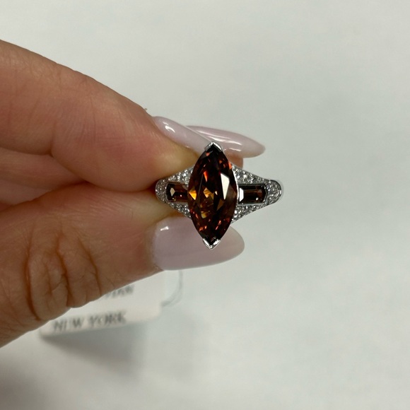 Suzy Levian Brown & White CZ Sterling Silver Ring NWT - Picture 1 of 7